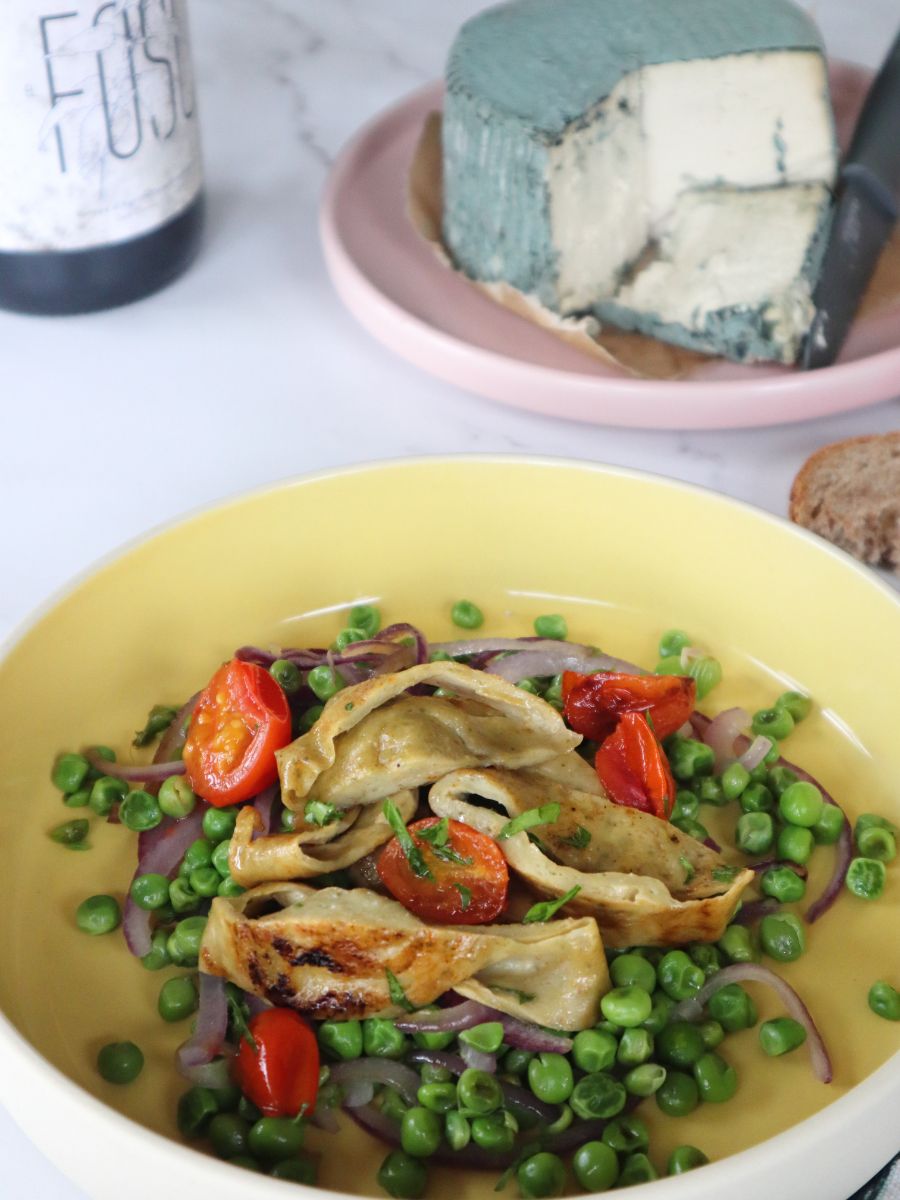 SEPPIE TAGLIATE CON PISELLI E POMODORINI SEPPIE TAGLIATE CON PISELLI E POMODORINI
